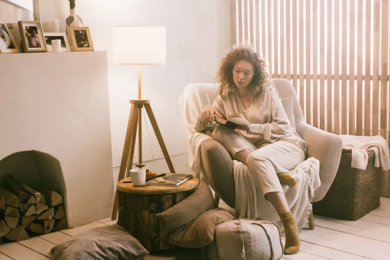 Your Brain on Candlelight: The Real Neuroscience Behind Why Hygge Feels So Good